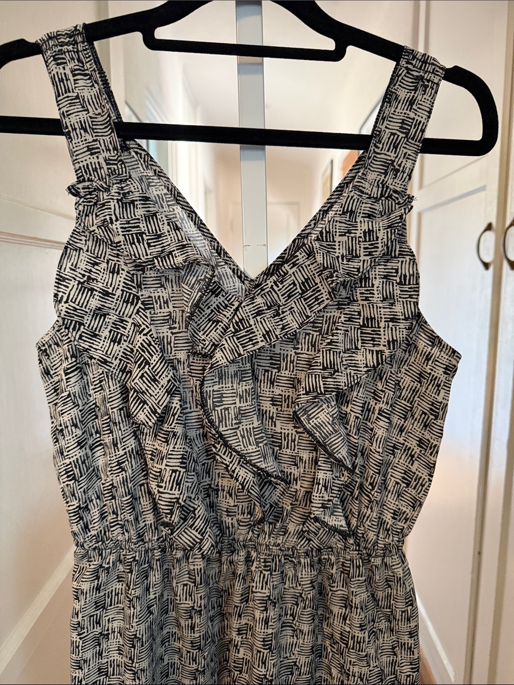 Mossimo Supply Co. Black and Gray V-Neck Gathered-Waist Midi Dress - Picture 3 of 5